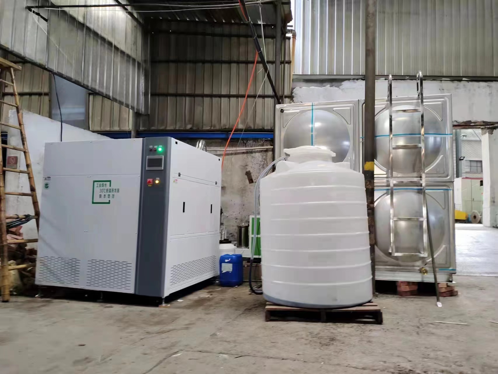 超聲波清洗機(jī)指示燈亮，但沒有超聲波輸出是什么原因？